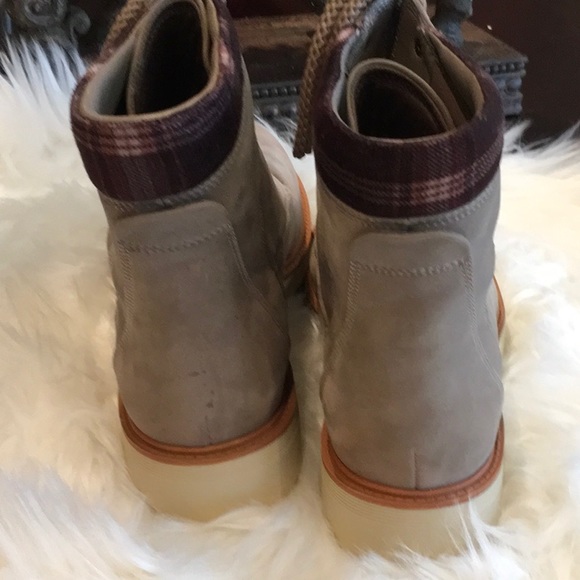 Adorable Baretraps NWOT - Picture 13 of 14